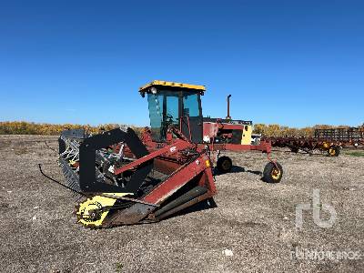 VERSATILE 25 ft Swather Swather VERSATILE 25 ft Swather Swather