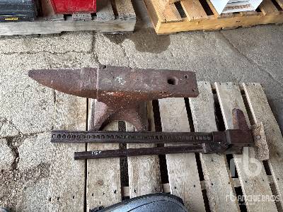 Peter Wright 24 in Anvil Hand Tools Peter Wright 24 in Anvil Hand Tools