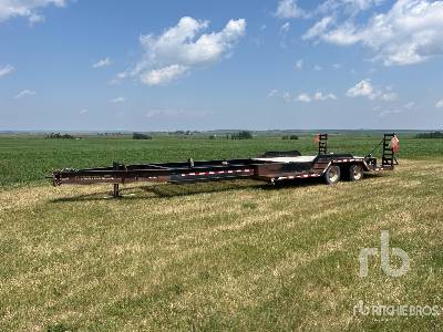 1998 TRAILTECH 28 ft Sprayer Trailer 1998 TRAILTECH 28 ft Sprayer Trailer