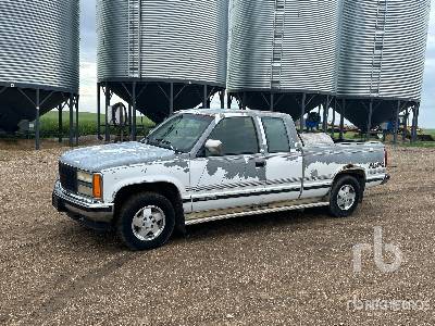 1993 GMC SIERRA 1500 SLE 4x4 Extended Cab Pickup 1993 GMC SIERRA 1500 SLE 4x4 Extended Cab Pickup