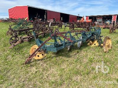 MASSEY HARRIS  3 Bottom 3 Bottom Disc Plow  Breaking Plow