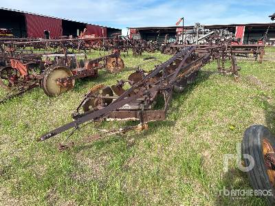 MASSEY HARRIS  5 Bottom Disc Plow  Breaking Plow