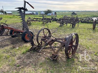 MASSEY HARRIS  37  5 ft Antique  Breaking Plow