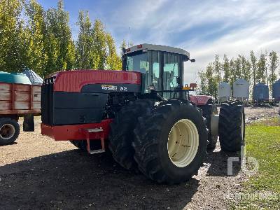 2003 VERSATILE 2425 MFWD Tractor 2003 VERSATILE 2425 MFWD Tractor