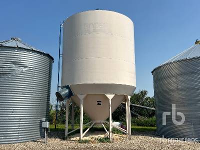 BADER +/- 1800 bu Smooth Wall Hopper Grain Bin BADER +/- 1800 bu Smooth Wall Hopper Grain Bin