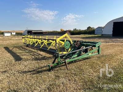 1983 JOHN DEERE 25 ft Pull Type Swather Swather 1983 JOHN DEERE 25 ft Pull Type Swather Swather