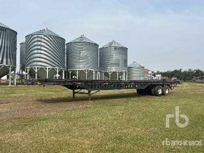 1969 TRAILMOBILE 45 ft T/A Flatbed Trailer 1969 TRAILMOBILE 45 ft T/A Flatbed Trailer