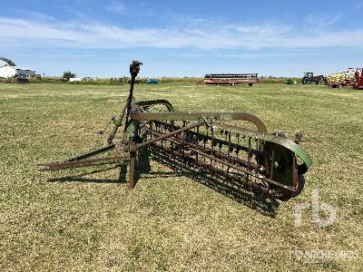 JOHN DEERE 350 8 ft Hay Rake JOHN DEERE 350 8 ft Hay Rake