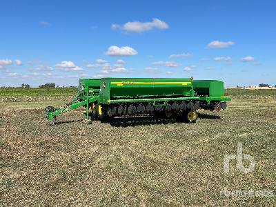 2008 JOHN DEERE  455  35 ft  Seed Drill