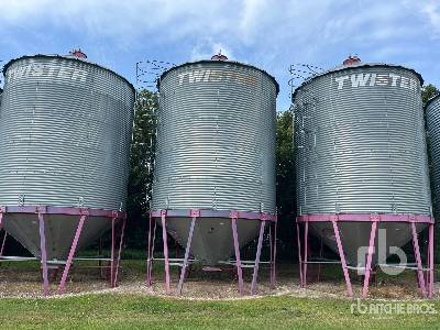 TWISTER +/- 2280 bu 5 Ring Hopper Grain Bin TWISTER +/- 2280 bu 5 Ring Hopper Grain Bin