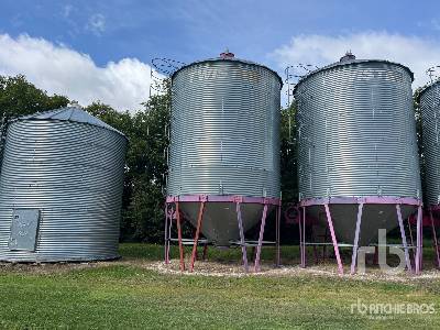 TWISTER +/- 2280 bu 5 Ring Hopper Grain Bin TWISTER +/- 2280 bu 5 Ring Hopper Grain Bin