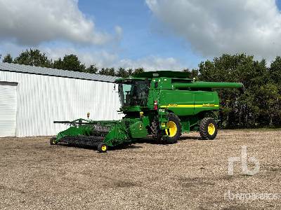 2005 JOHN DEERE  9760 STS  Combine