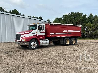 1999 International 6400