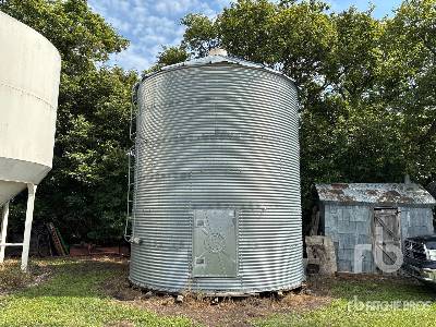 WESTEEL-ROSCO +/- 2200 bu 6 Ring Grain Bin WESTEEL-ROSCO +/- 2200 bu 6 Ring Grain Bin