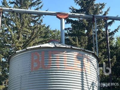 BUTLER  +/- 2200 bu 4 Ring Hopper  Grain Bin