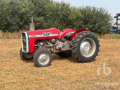 1976 Massey Ferguson 230