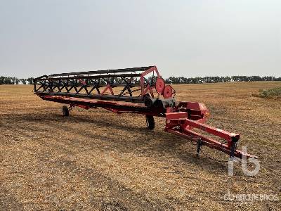 MASSEY FERGUSON 30 ft Pull Type Swather Swather MASSEY FERGUSON 30 ft Pull Type Swather Swather
