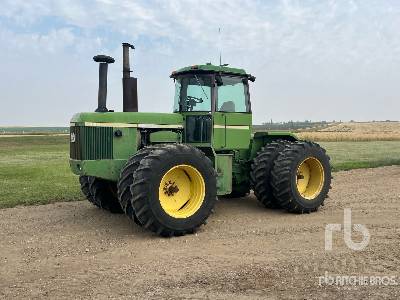 1975 John Deere 8430