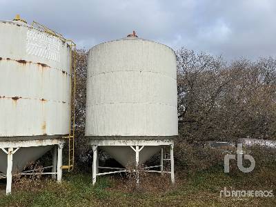 WENINGER  MAGNUM  +/- 70 ton Smooth Wall Hopper  Grain Bin