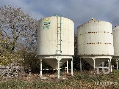 WESTCO +/- 70 ton Smooth Wall Hopper Grain Bin WESTCO +/- 70 ton Smooth Wall Hopper Grain Bin