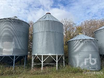 BEHLEN  +/- 2400 bu Hopper  Grain Bin
