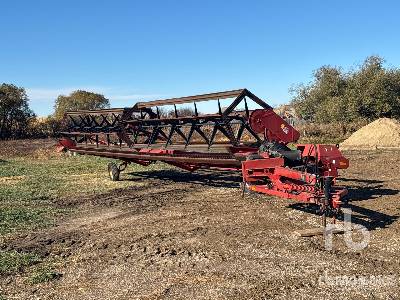 1991 Macdon 35 ft Pull Type Swather