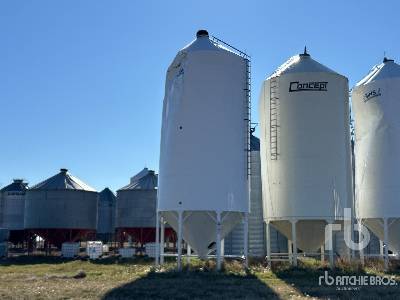 V-BINS  +/- 4700 bu 5 Ring Smooth Wall  ...  Grain Bin