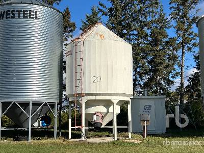 WENINGER  +/- 53 ton Smooth Wall Hopper  Grain Bin